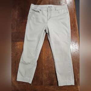 Artisan NY Casual Khaki 5‎ Pocket Slim Cropped Pants with Stretch Size 14 Womens
